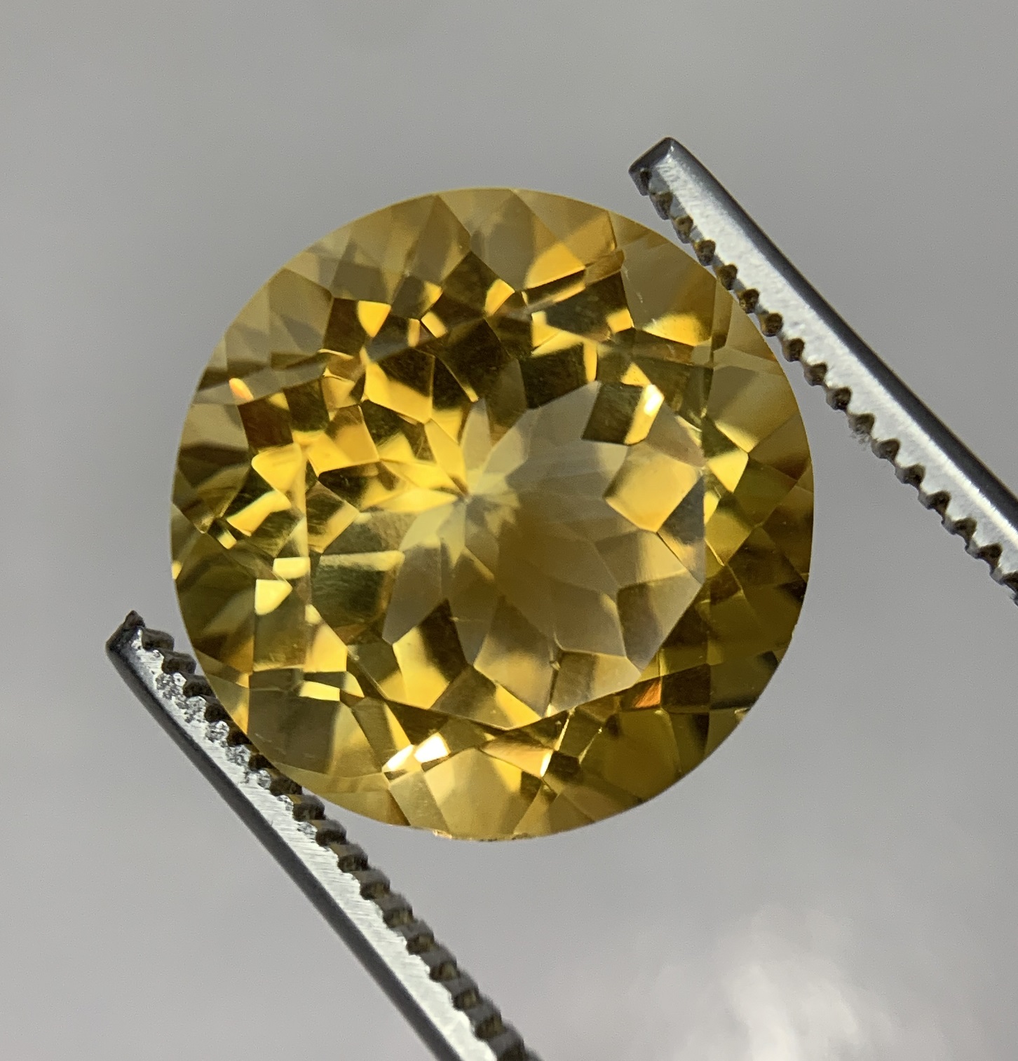 Natural Round Brilliant Cut Yellow Citrine